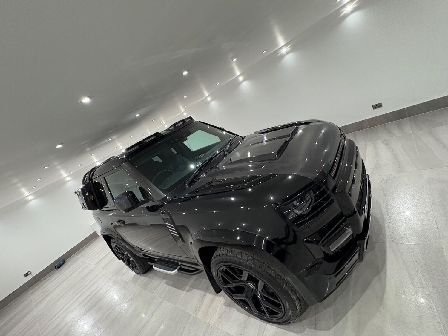 Used Land Rover Defender 2023 for sale - 76825061: Photo 71