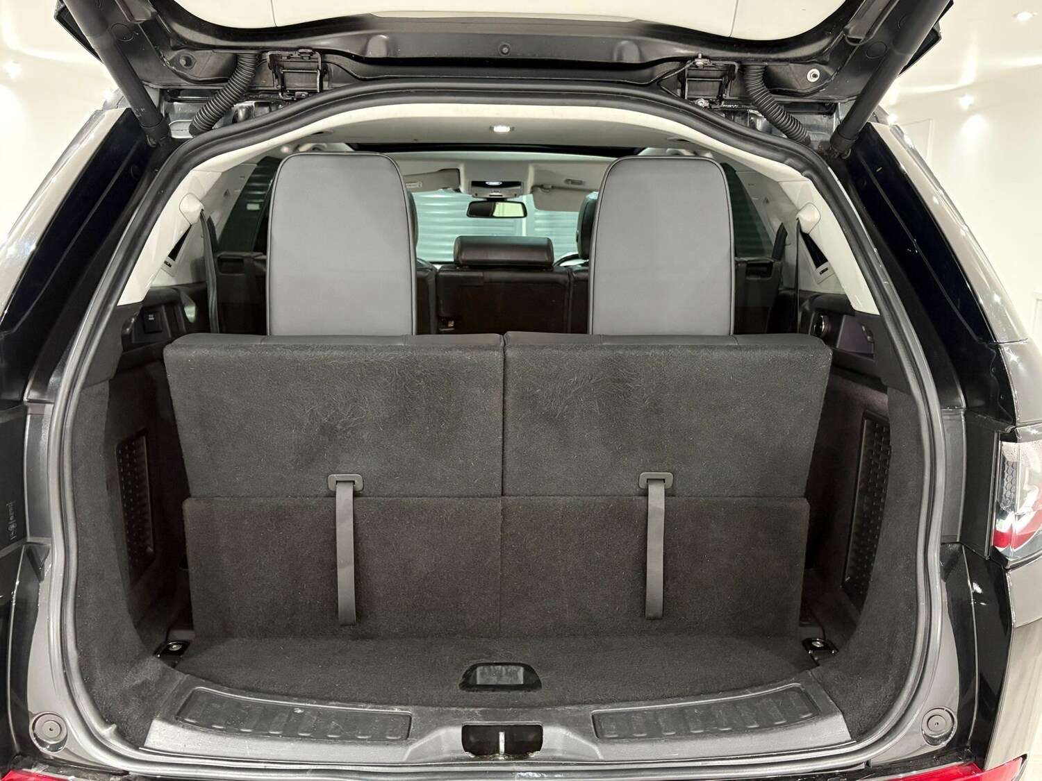 Used Land Rover Discovery Sport 2017 for sale - 76823722: Photo 29