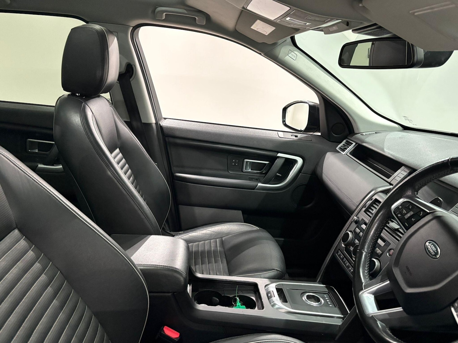 Used Land Rover Discovery Sport 2017 for sale - 76823722: Photo 53