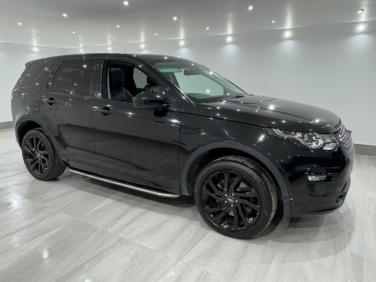 Used Land Rover Discovery Sport 2017 for sale - 76823722: Photo 65