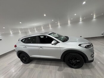 Used Hyundai TUCSON 2017 for sale - 76823428: Photo