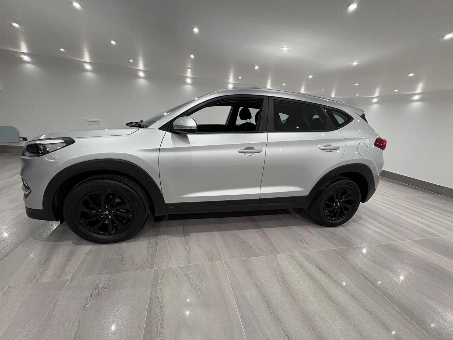 Used Hyundai TUCSON 2017 for sale - 76823428: Photo 43