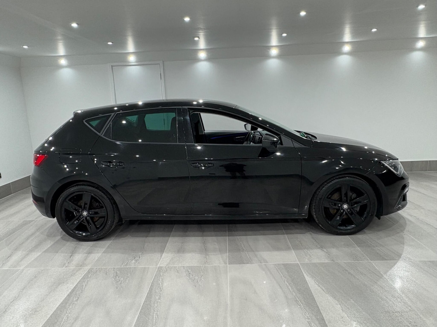 Used SEAT Leon 2019 for sale - 76824850: Photo 35