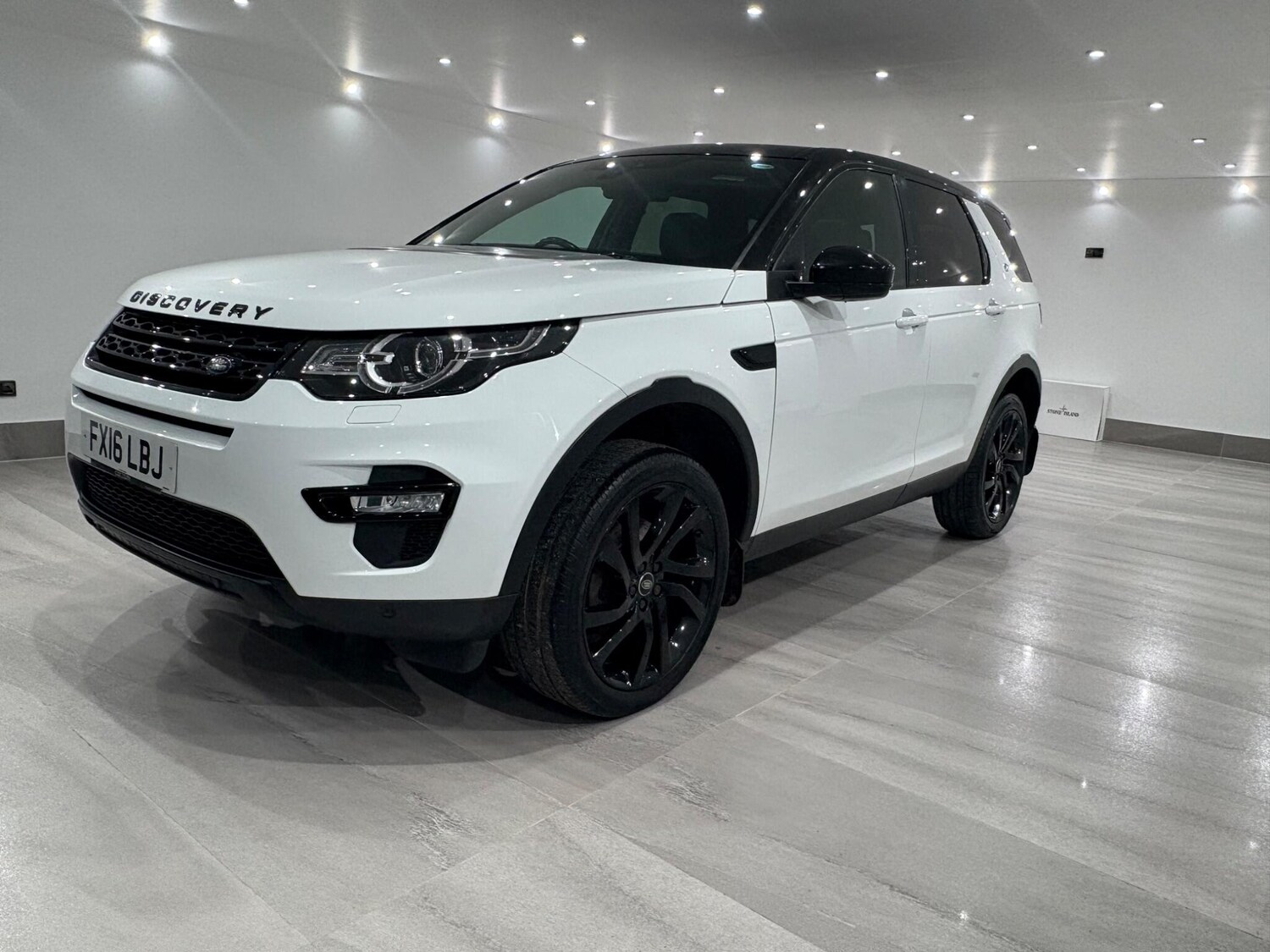 Used Land Rover Discovery Sport 2016 for sale - 76824928: Photo 12
