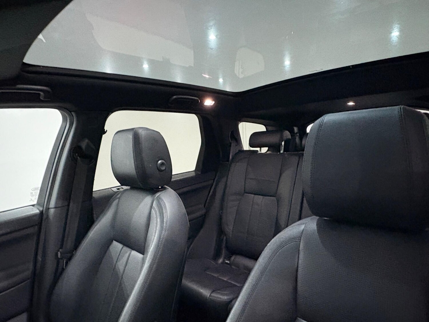 Used Land Rover Discovery Sport 2016 for sale - 76824928: Photo 16