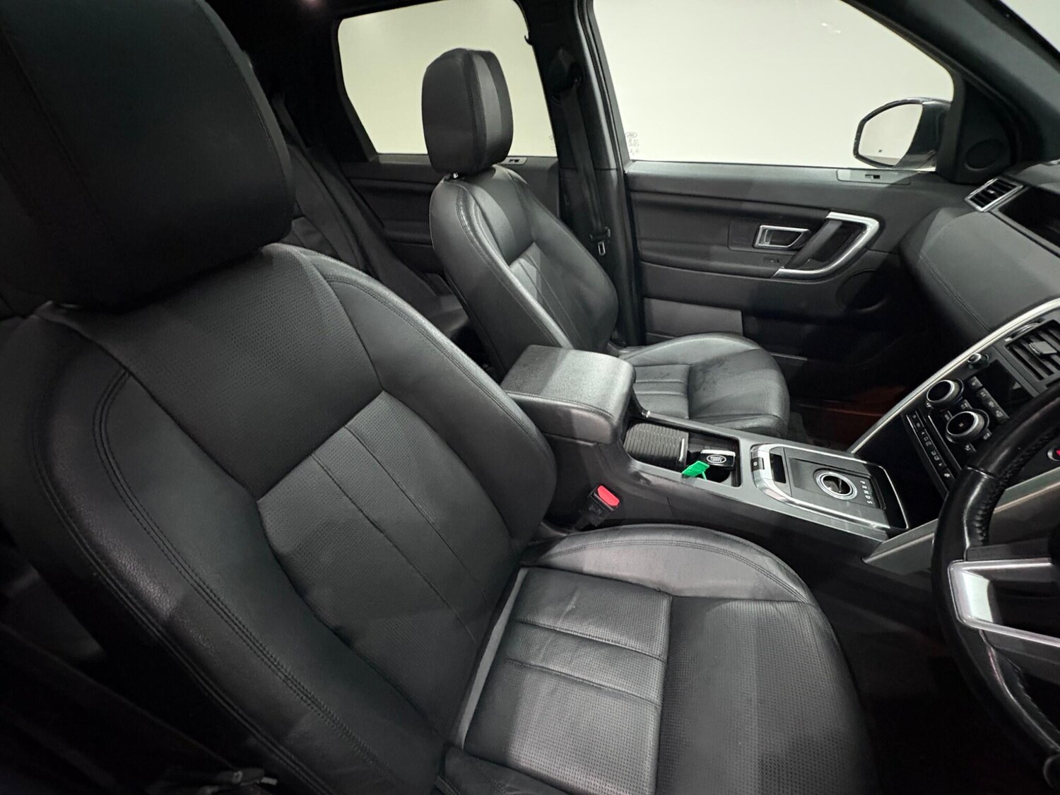 Used Land Rover Discovery Sport 2016 for sale - 76824928: Photo 19