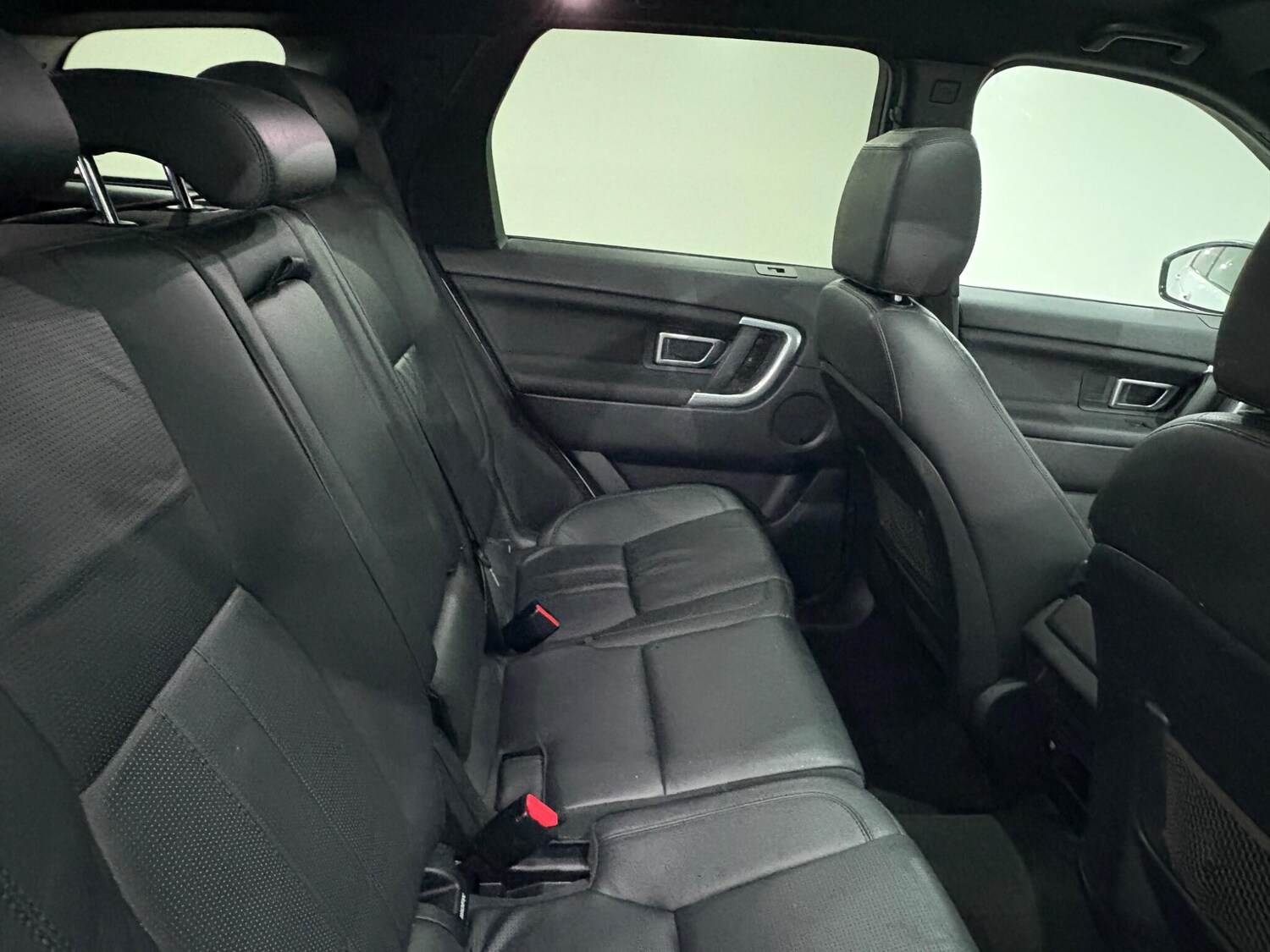 Used Land Rover Discovery Sport 2016 for sale - 76824928: Photo 38