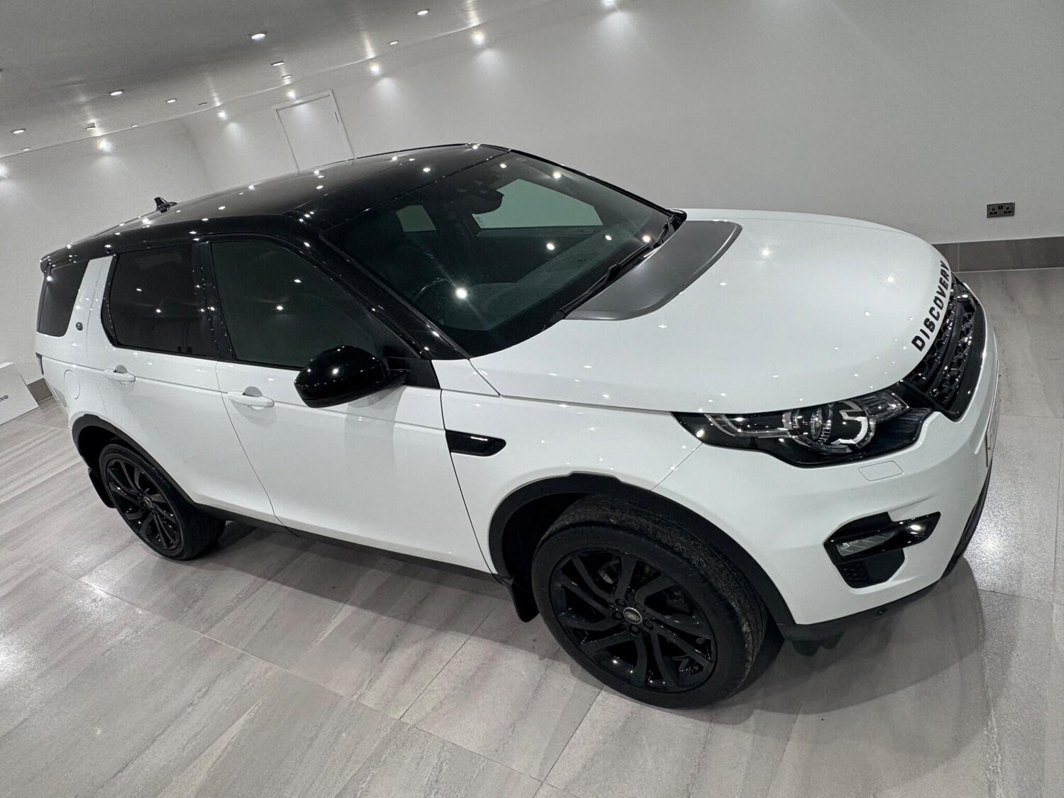 Used Land Rover Discovery Sport 2016 for sale - 76824928: Photo 45