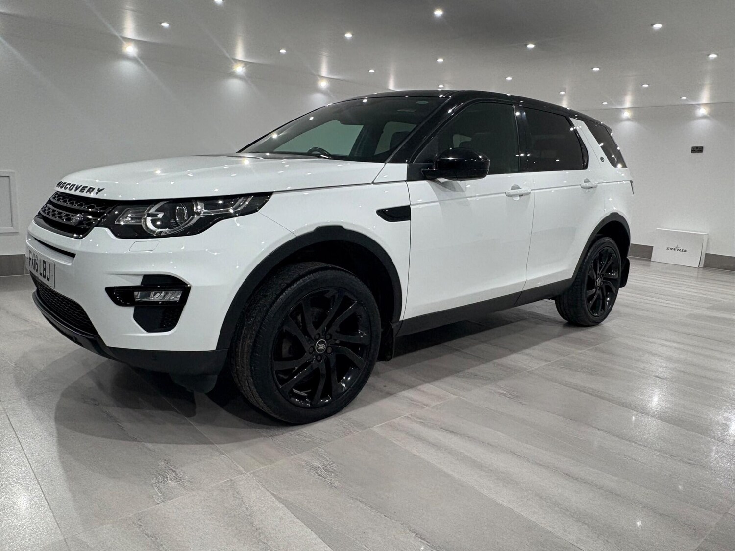 Used Land Rover Discovery Sport 2016 for sale - 76824928: Photo 51