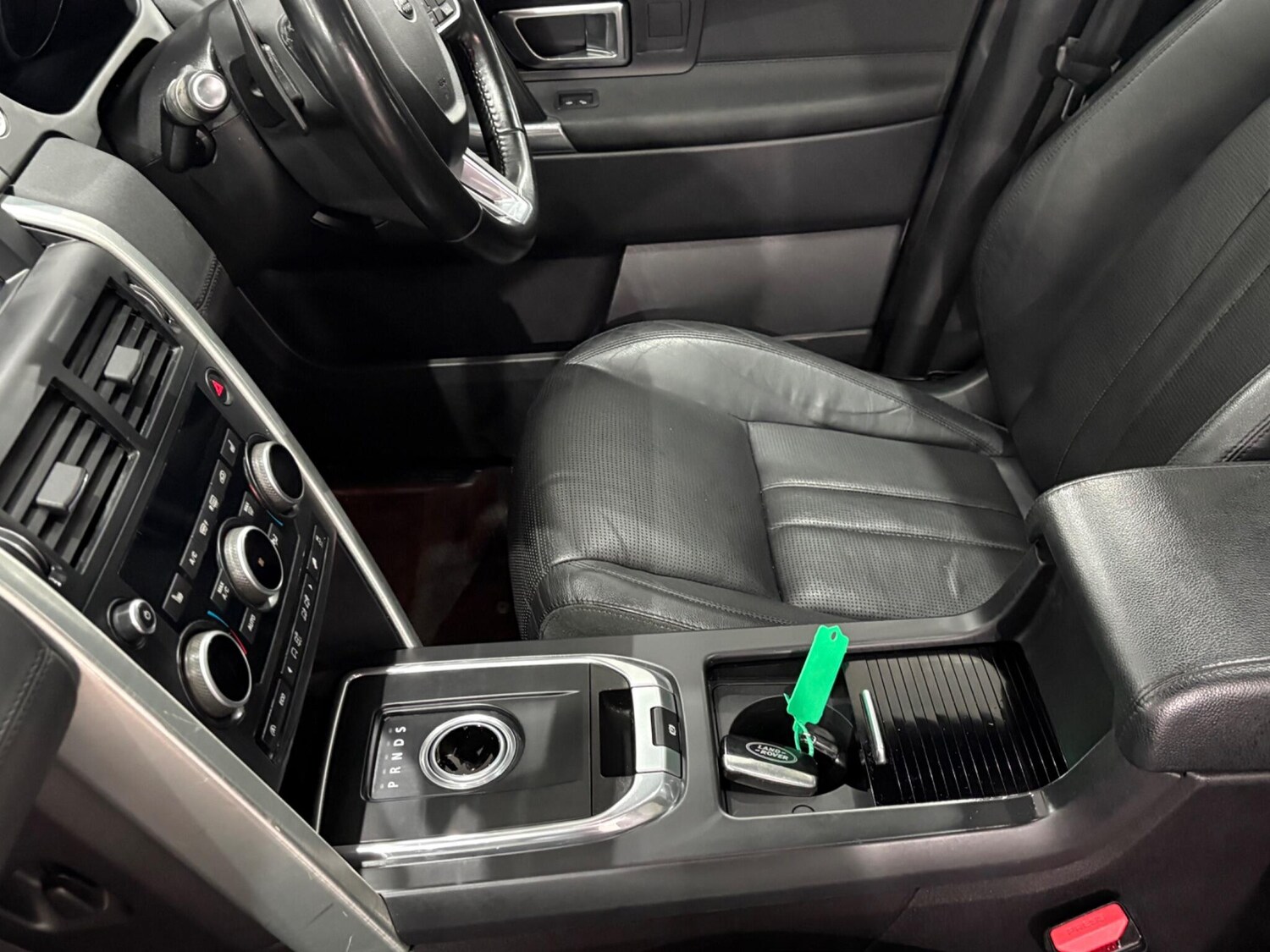 Used Land Rover Discovery Sport 2016 for sale - 76824928: Photo 53