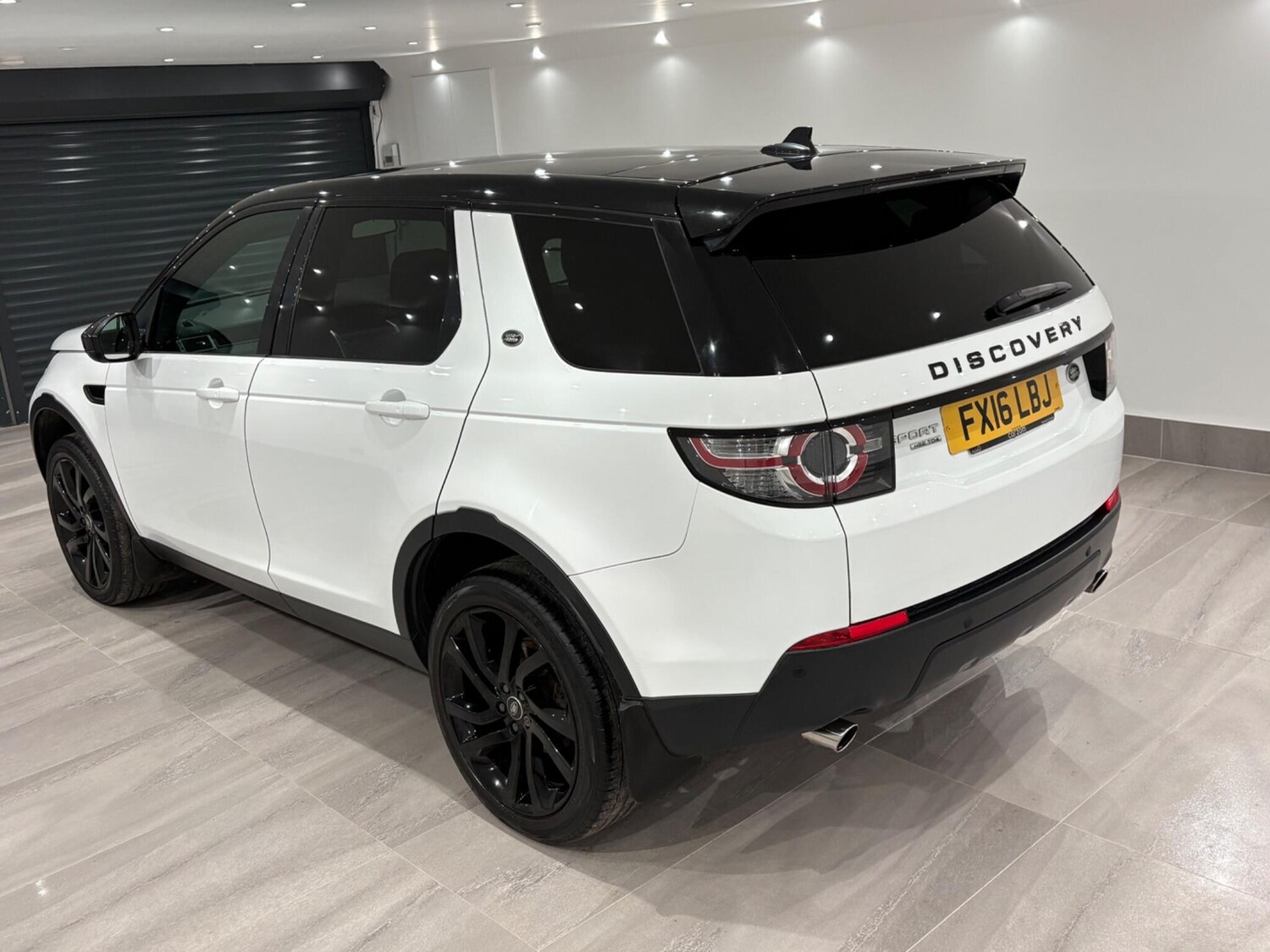 Used Land Rover Discovery Sport 2016 for sale - 76824928: Photo 8