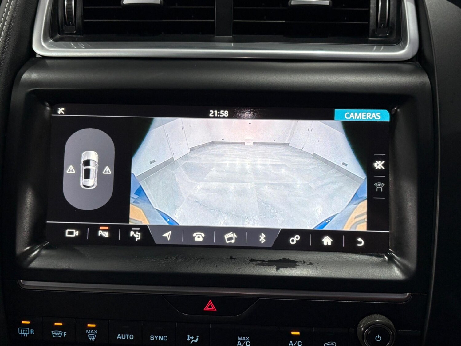 Used Jaguar E-Pace 2018 for sale - 76866029: Photo 21