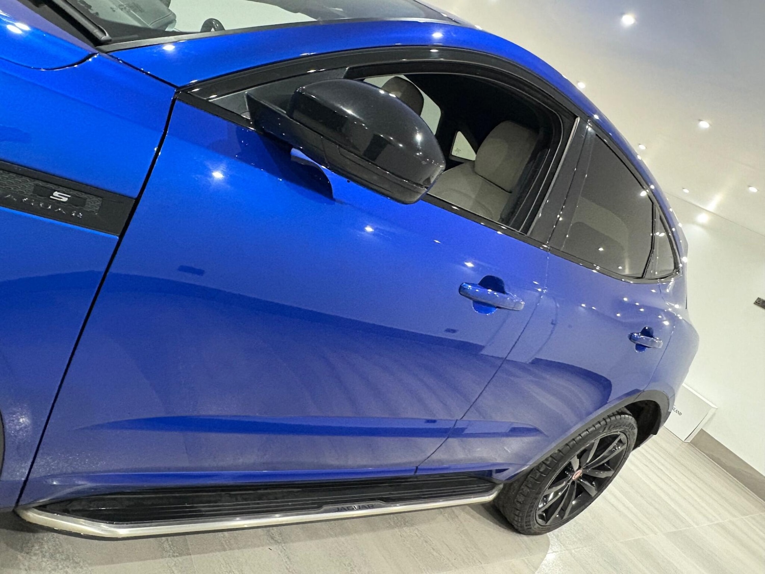 Used Jaguar E-Pace 2018 for sale - 76866029: Photo 37