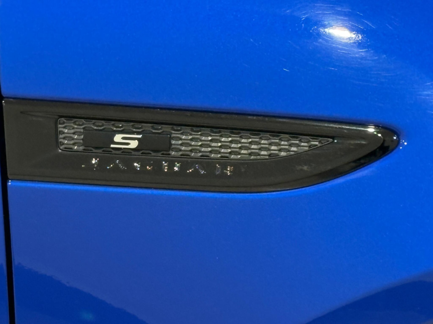 Used Jaguar E-Pace 2018 for sale - 76866029: Photo 40