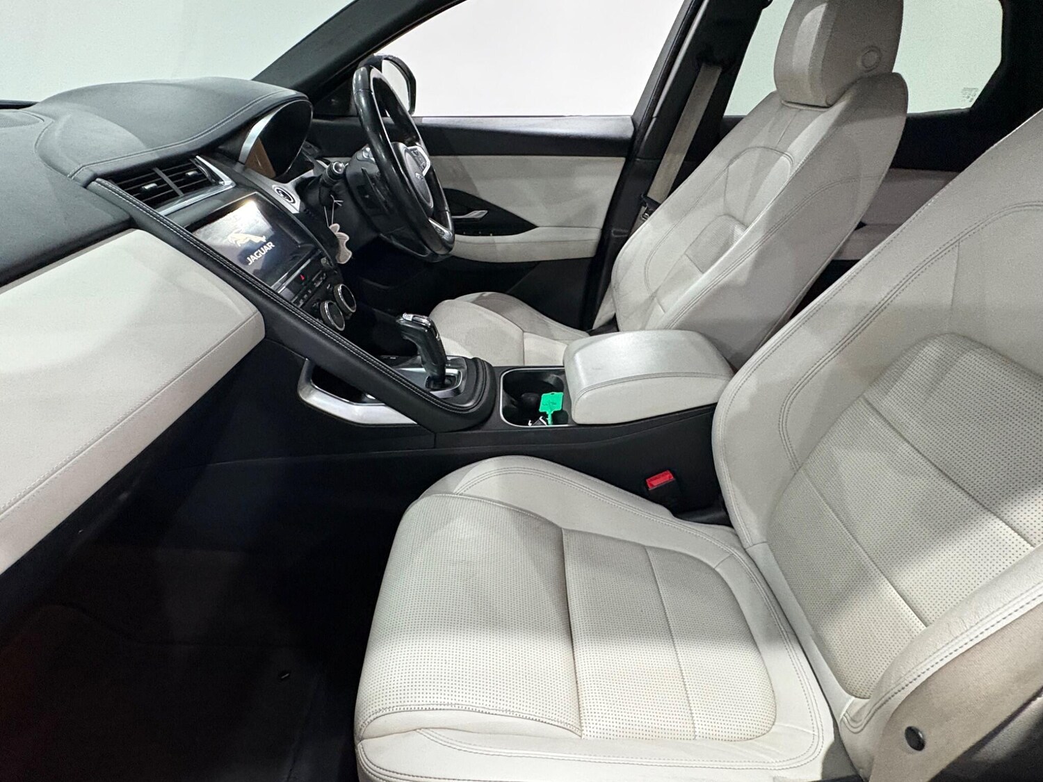 Used Jaguar E-Pace 2018 for sale - 76866029: Photo 57