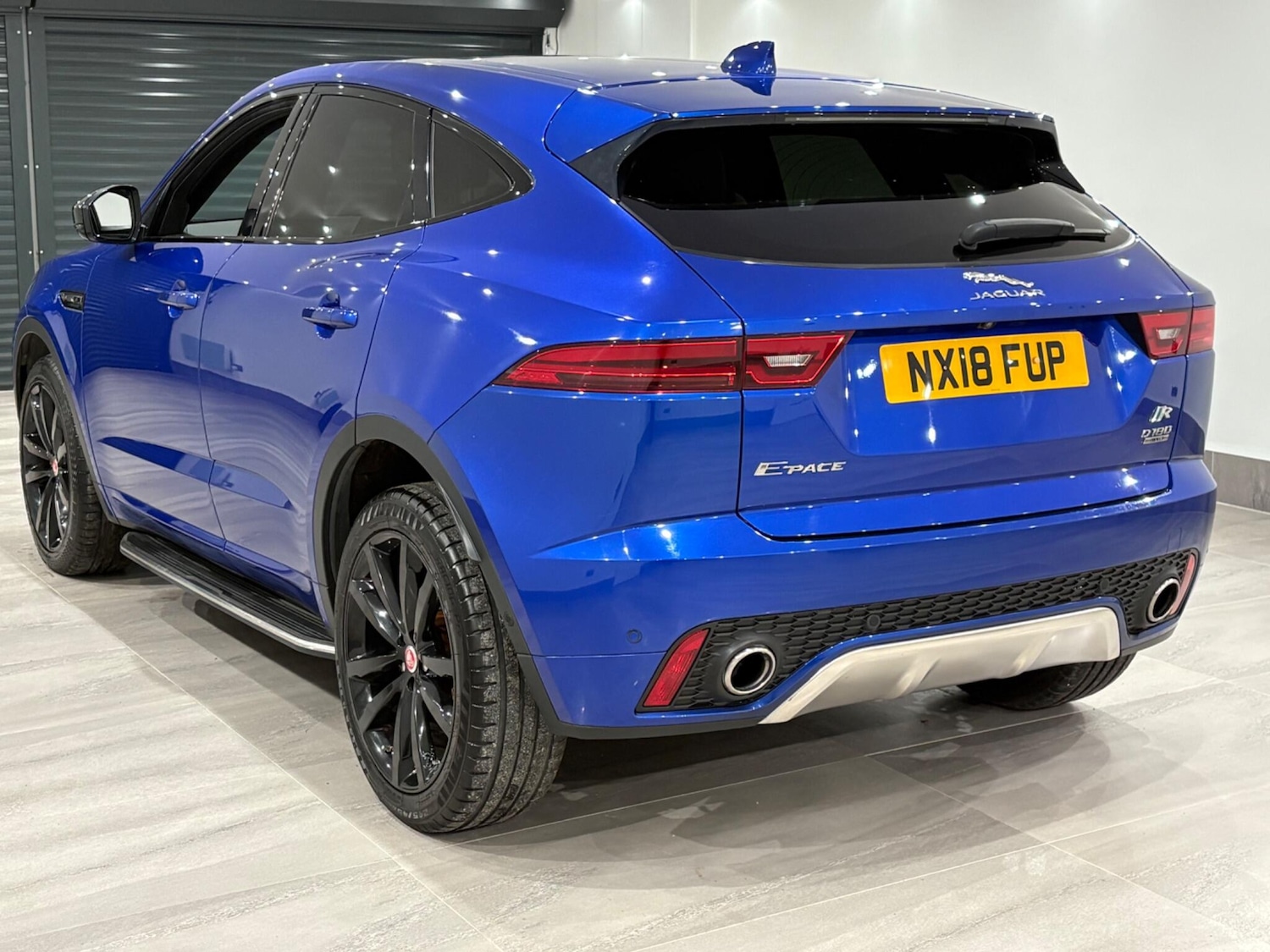 Used Jaguar E-Pace 2018 for sale - 76866029: Photo 6