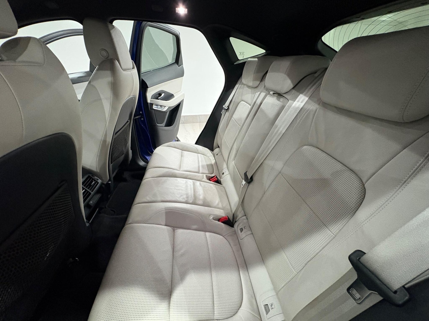 Used Jaguar E-Pace 2018 for sale - 76866029: Photo 80