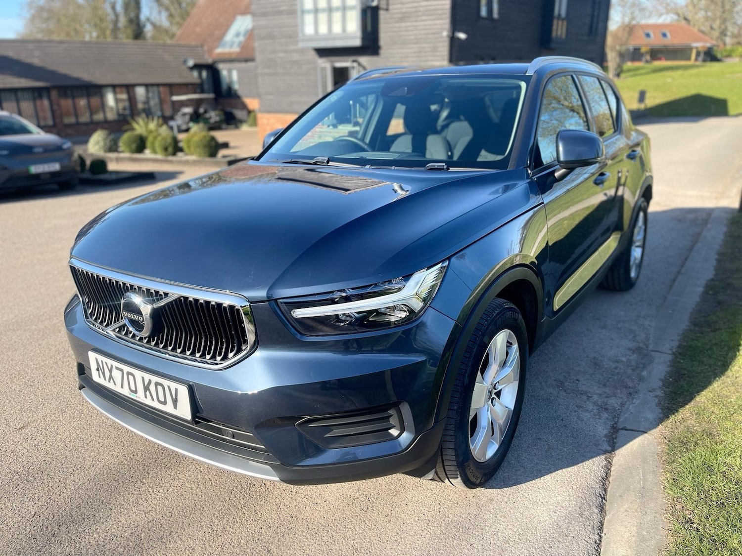 Used Volvo XC40 2020 for sale - 76766550: Photo 3