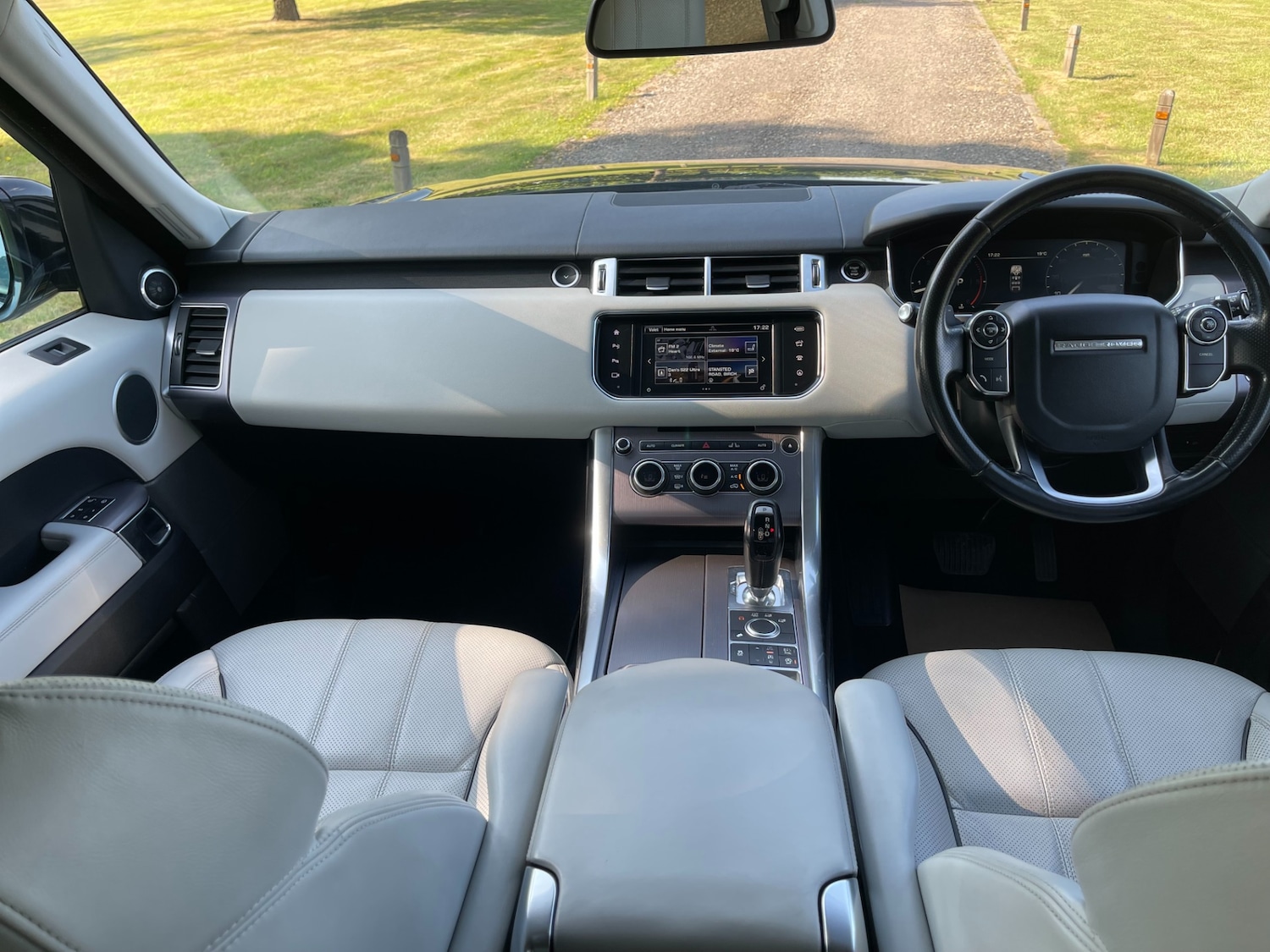 Used Land Rover Range Rover Sport 2015 for sale - 77125820: Photo 19