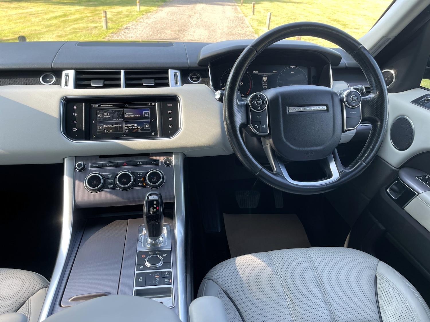 Used Land Rover Range Rover Sport 2015 for sale - 77125820: Photo 20