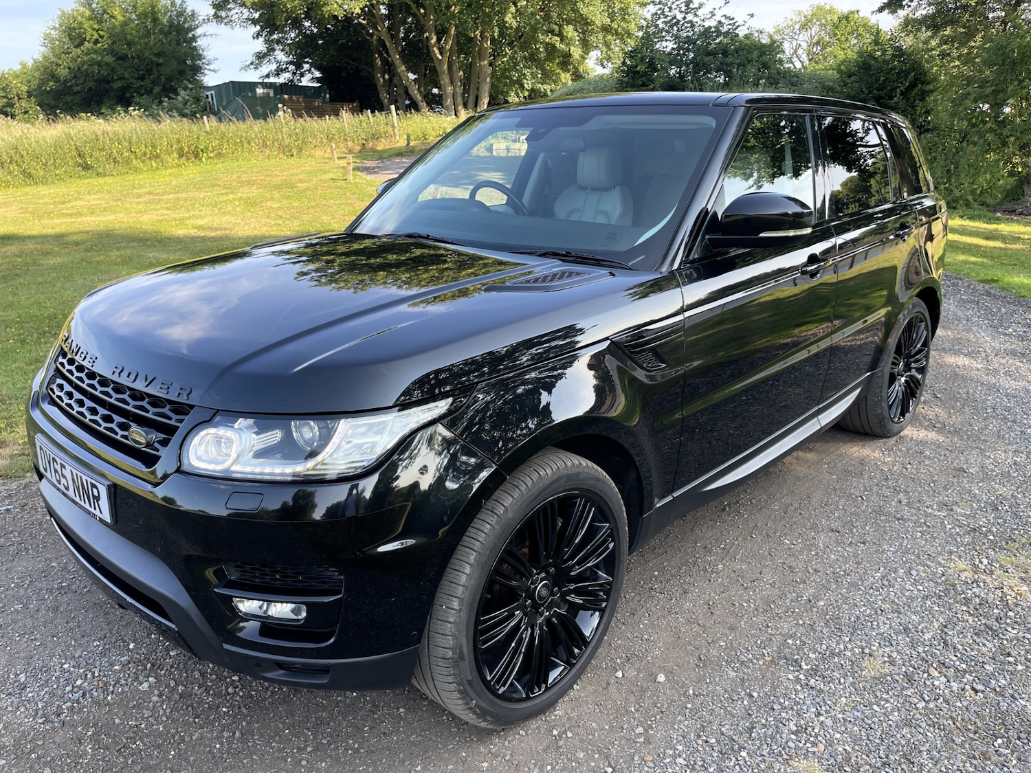 Used Land Rover Range Rover Sport 2015 for sale - 77125820: Photo 3
