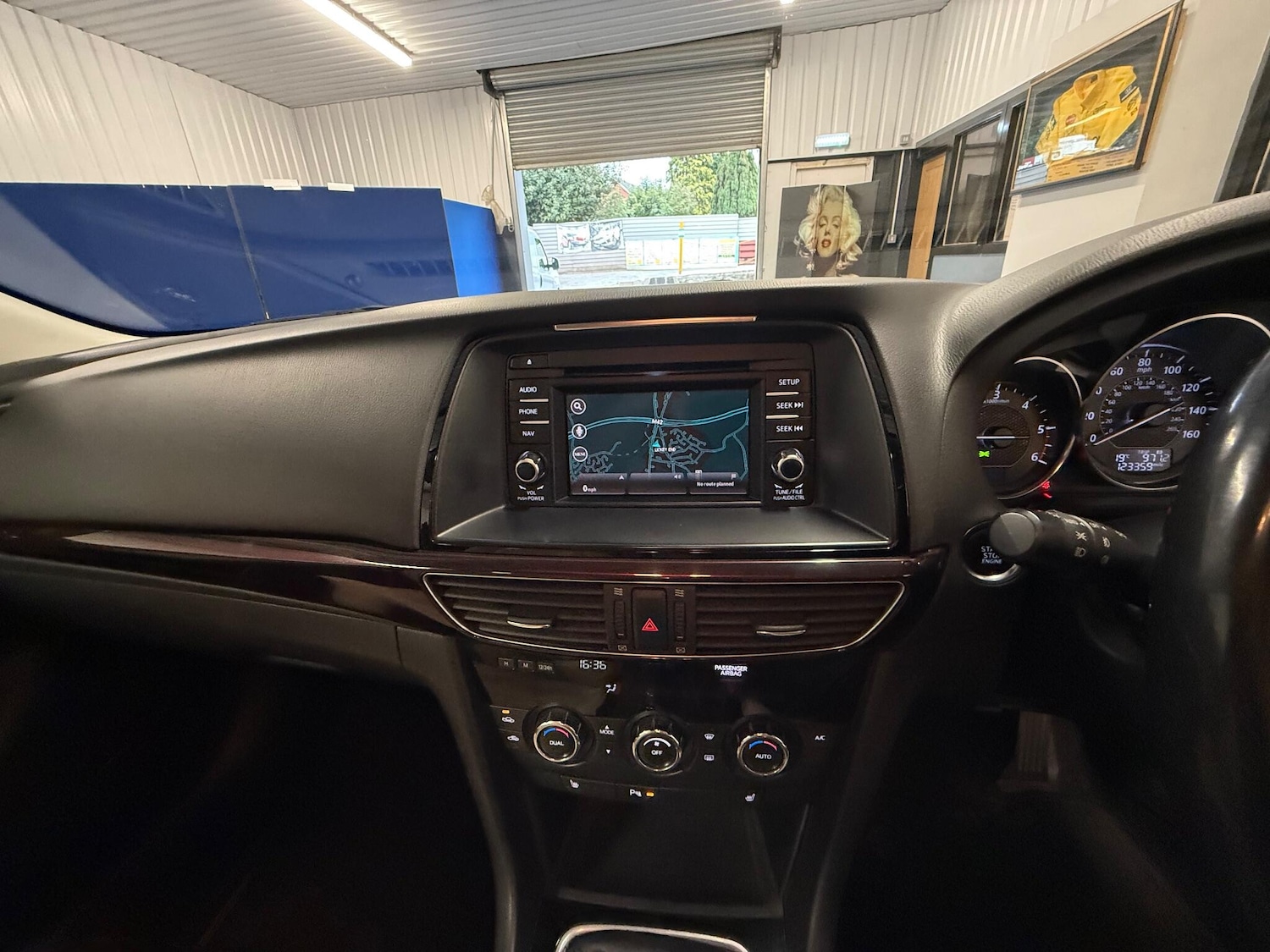 Used Mazda Mazda6 2015 for sale - 76152548: Photo 8