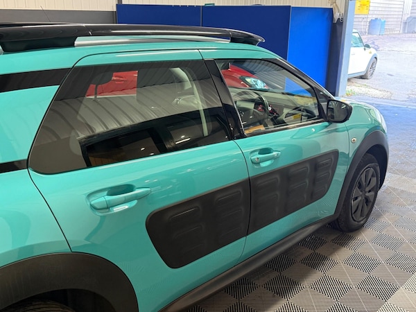 Used Citroen C4 Cactus 2017 for sale - 76200345: Photo 16