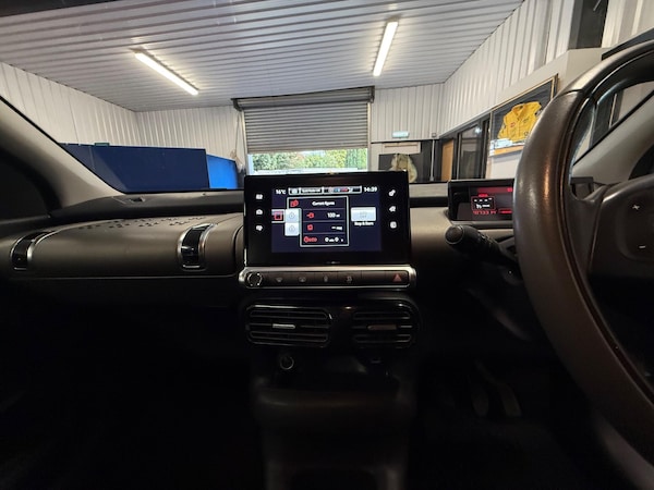 Used Citroen C4 Cactus 2017 for sale - 76200345: Photo 21