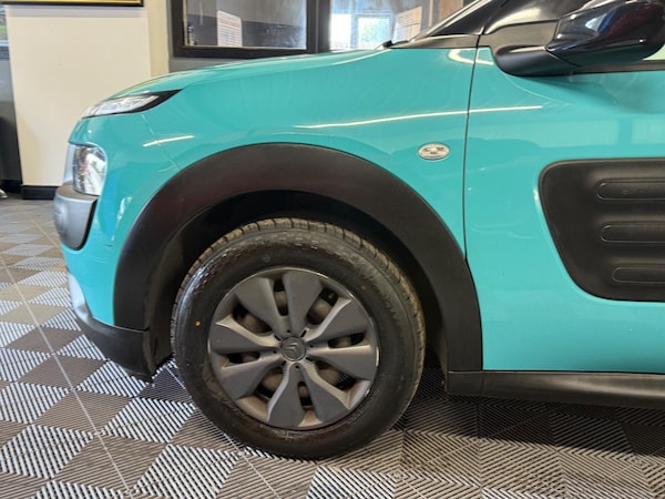 Used Citroen C4 Cactus 2017 for sale - 76200345: Photo 9