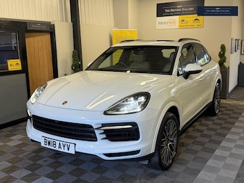 Used Porsche Cayenne 2018 for sale - 79102160: Photo