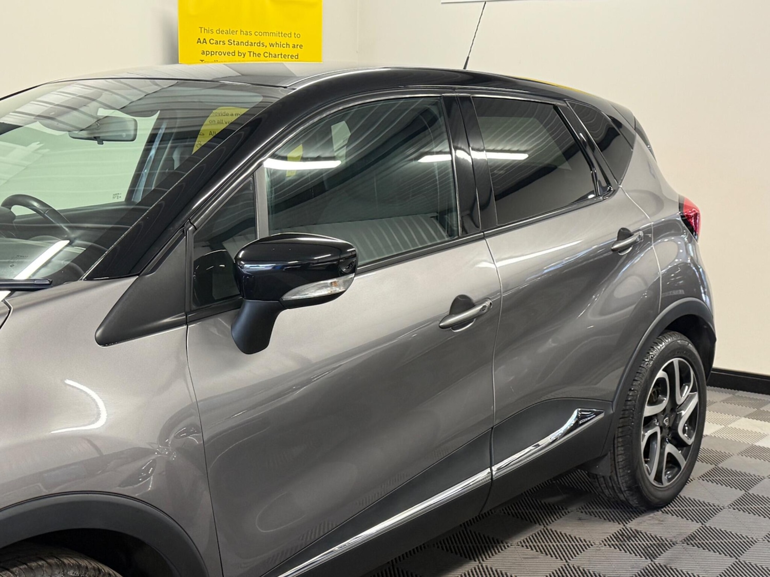 Used Renault Captur 2015 for sale - 76059588: Photo 10