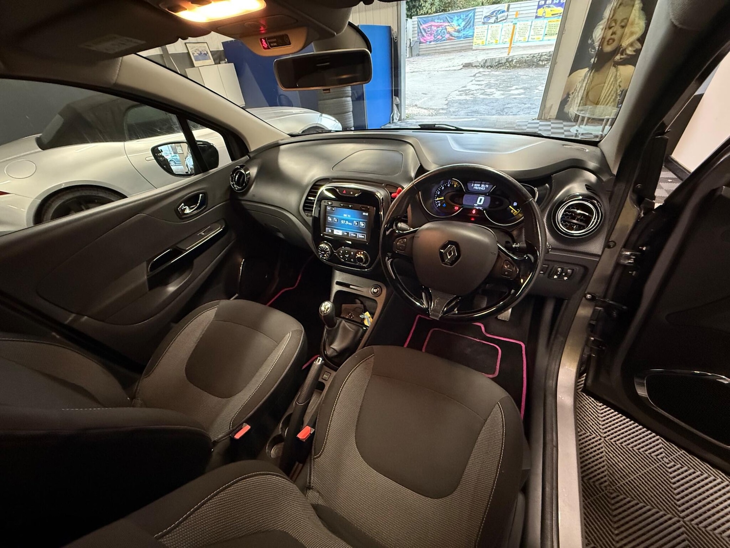 Used Renault Captur 2015 for sale - 76059588: Photo 20