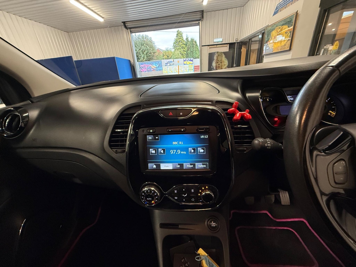 Used Renault Captur 2015 for sale - 76059588: Photo 21