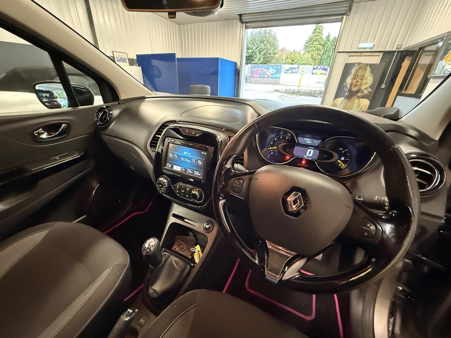 Used Renault Captur 2015 for sale - 76059588: Photo 23