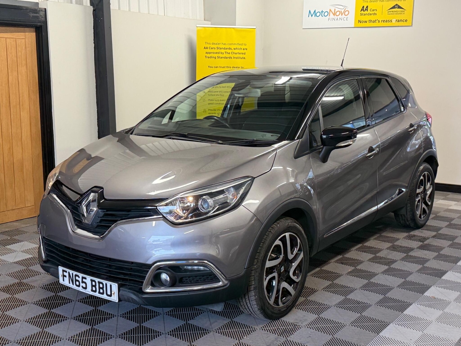 Used Renault Captur 2015 for sale - 76059588: Photo 5