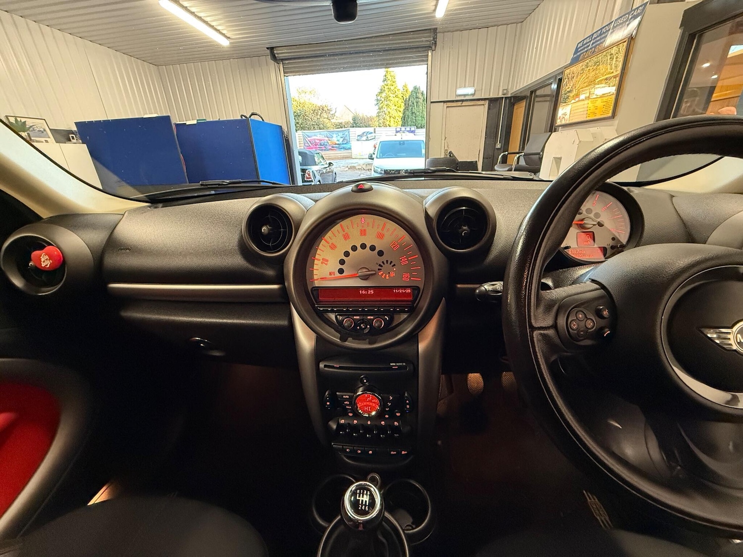 Used MINI Countryman 2011 for sale - 76658032: Photo 9