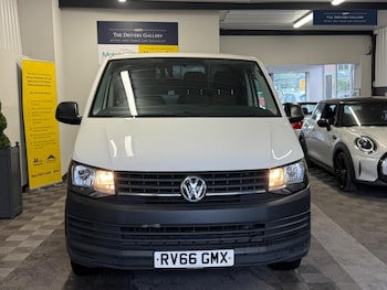 Used Volkswagen Transporter 2016 for sale - 79102194: Photo