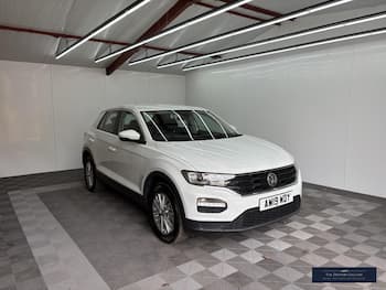 Used Volkswagen T-Roc 2019 for sale - 79852284: Photo