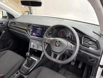 Used Volkswagen T-Roc 2019 for sale - 79852284: Photo