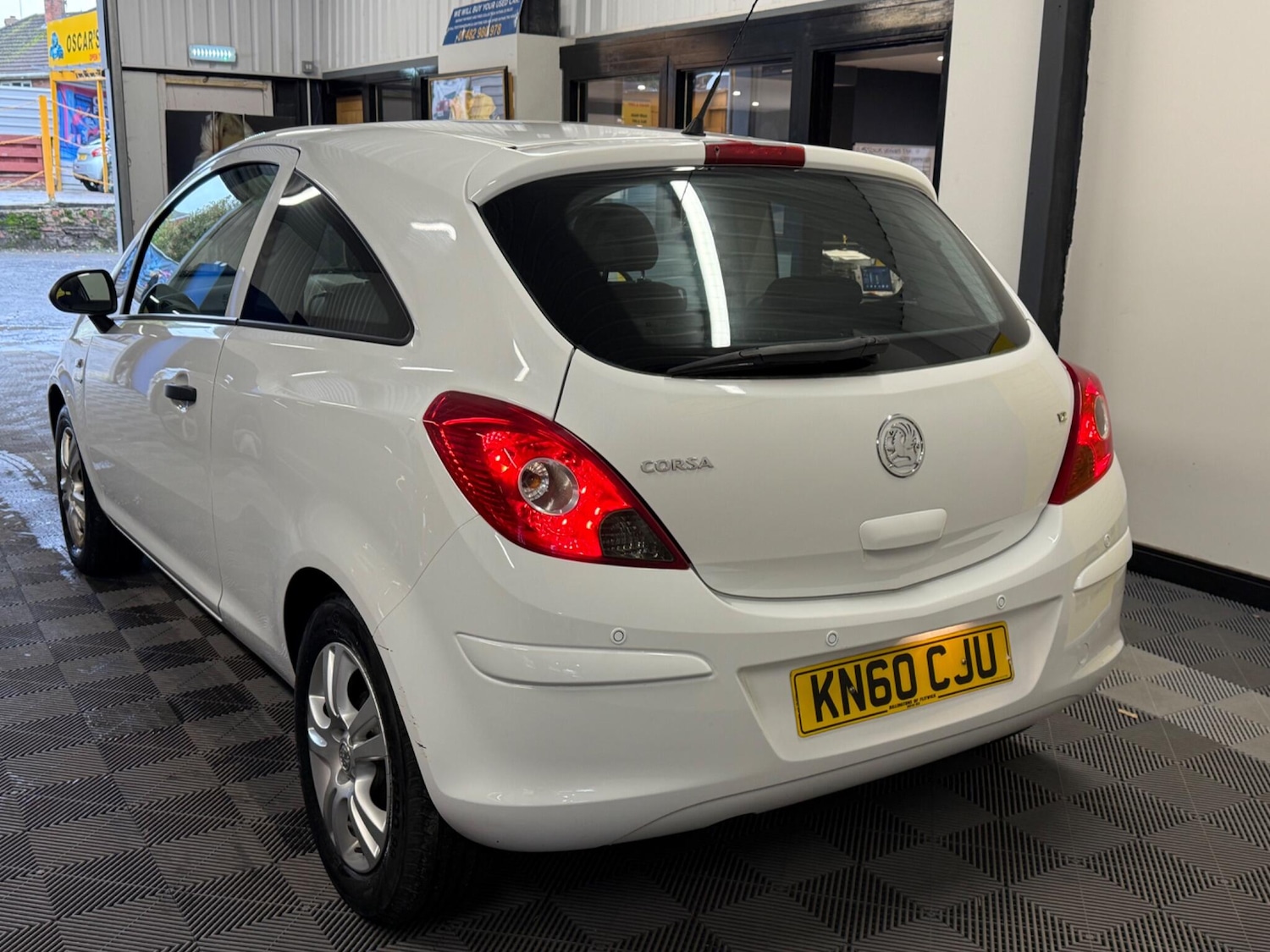Used Vauxhall Corsa 2010 for sale - 76432327: Photo 15