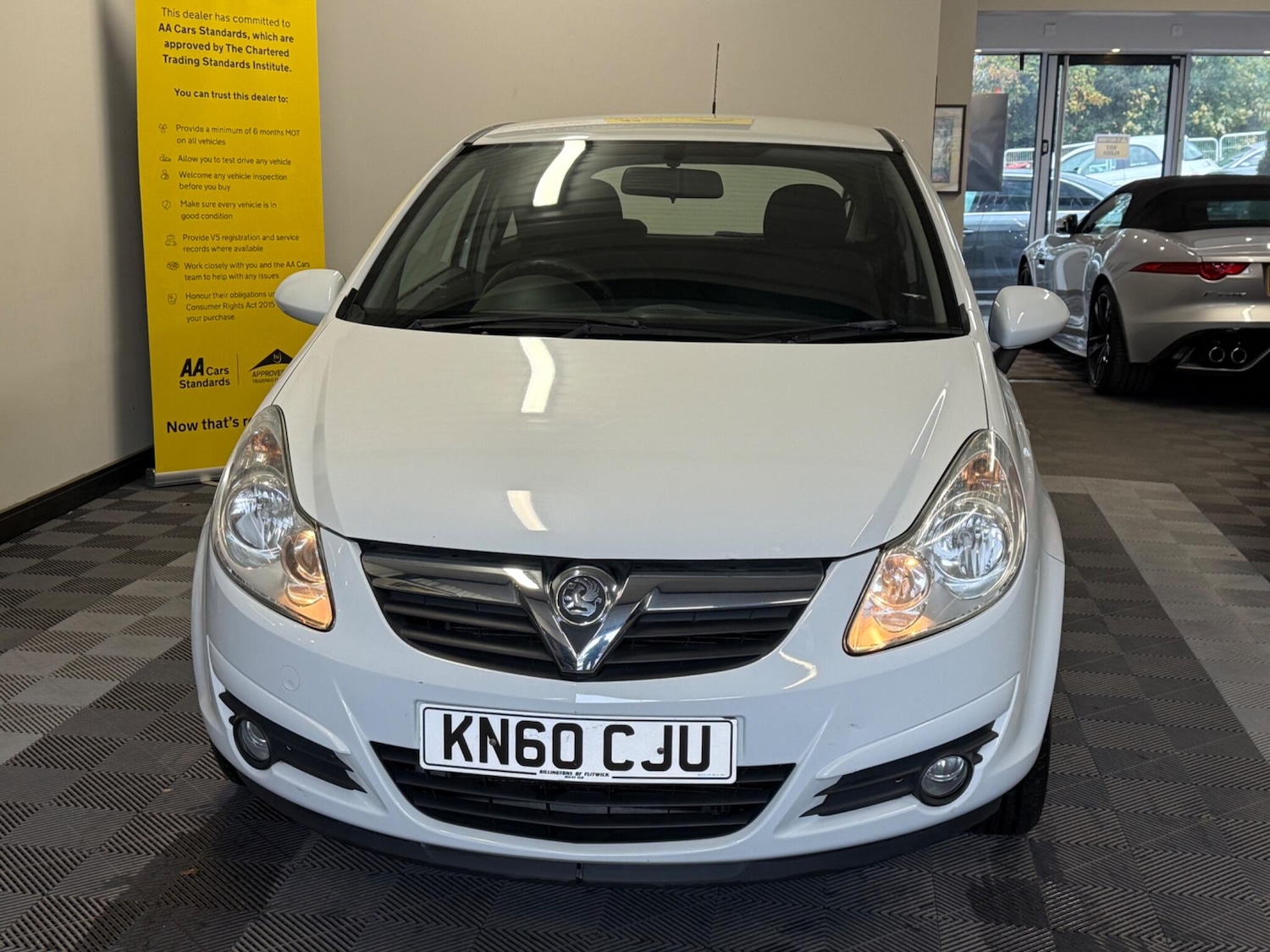 Used Vauxhall Corsa 2010 for sale - 76432327: Photo 5