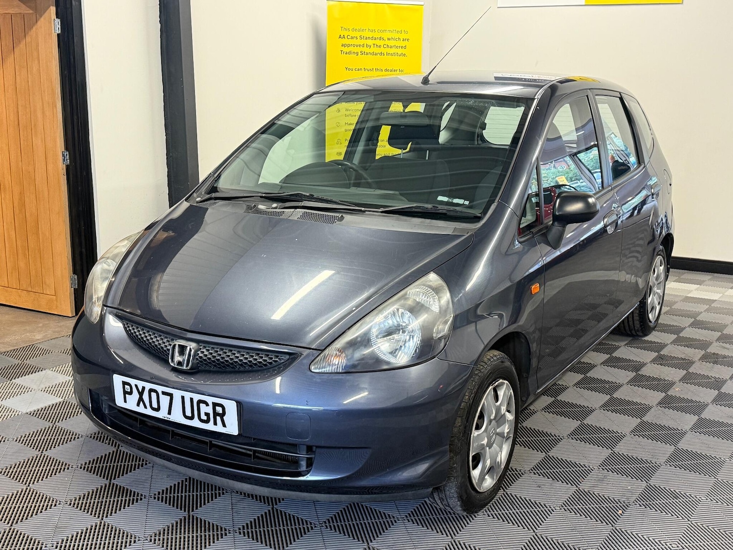 Used Honda Jazz 2007 for sale - 76199845: Photo 2