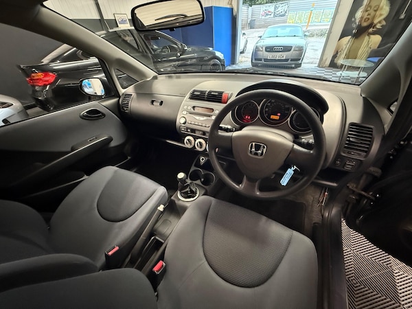 Used Honda Jazz 2007 for sale - 76199845: Photo 5