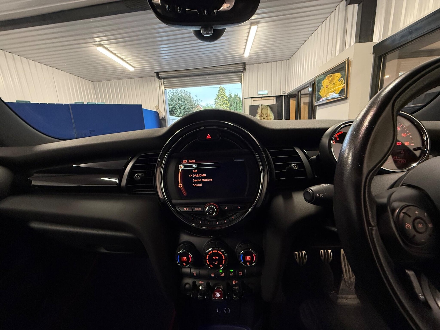 Used MINI Hatch 2015 for sale - 76109679: Photo 25