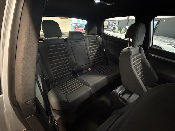Used Volkswagen Golf 2005 for sale - 76189884: Photo 22