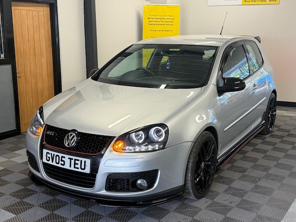Used Volkswagen Golf 2005 for sale - 76189884: Photo 2