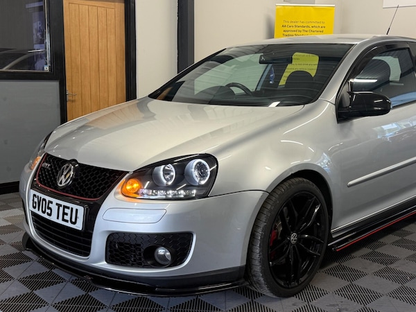 Used Volkswagen Golf 2005 for sale - 76189884: Photo 4