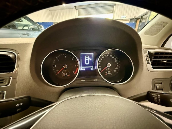 Used Volkswagen Polo 2014 for sale - 75696199: Photo 25