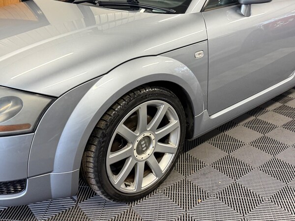 Used Audi TT 2002 for sale - 76199739: Photo 17