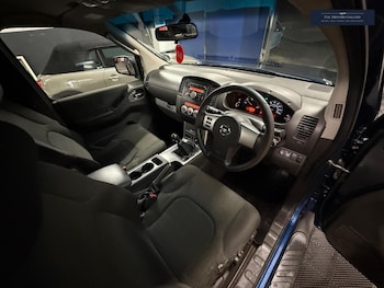 Used Nissan Navara 2011 for sale - 79021368: Photo